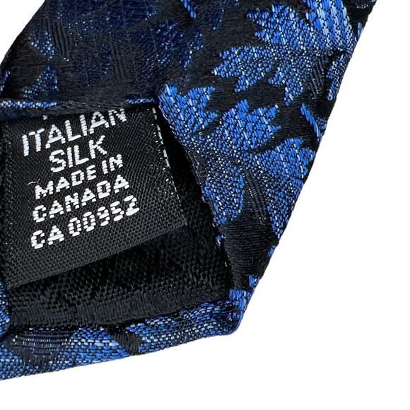 Bachrach Tie in Variegated Blue Leaf Print in Italian Silk - Picture 4 of 4